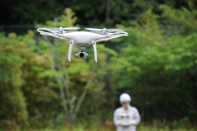 ドローン