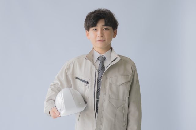 施工管理は高卒でも高年収を狙える！年収推移・資格・キャリア戦略を徹底解説